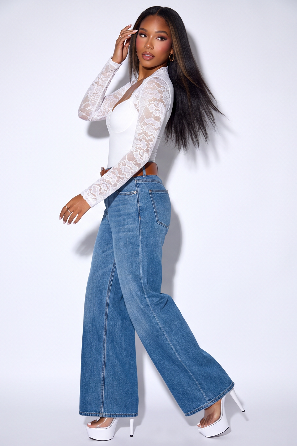 Eloise Sweetheart Queen Anne Long Sleeve Top